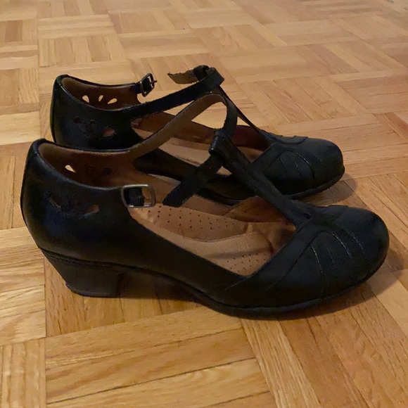 Cobb Hill Abbot Angelina - Picture 6 of 7